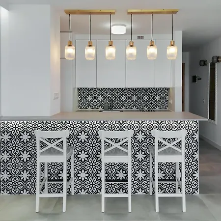 Royal Panorama Penthouse アパート アロナ