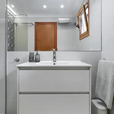 Royal Panorama Penthouse アロナ