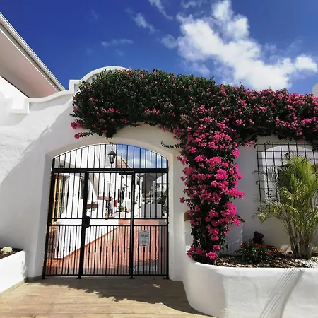 Royal Panorama Penthouse アパート *