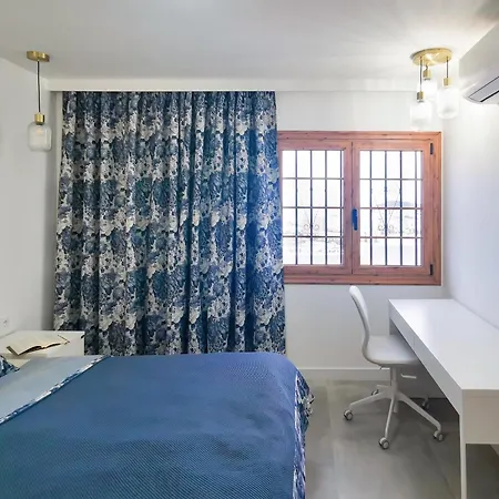 Royal Panorama Penthouse アパート *