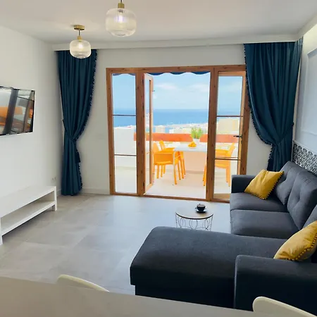 Royal Panorama Penthouse アパート アロナ